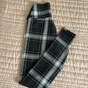 Alo Yoga High-Waist Vapor Legging-Plaid